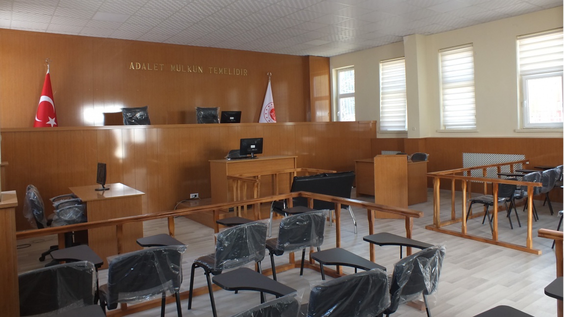 Mahkeme Salonu