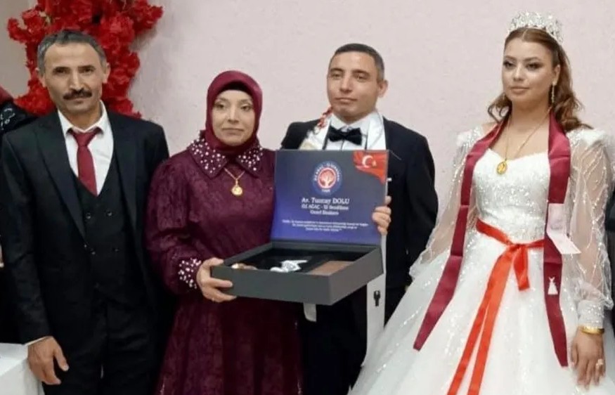 Kaçakgelin2122255 (2)