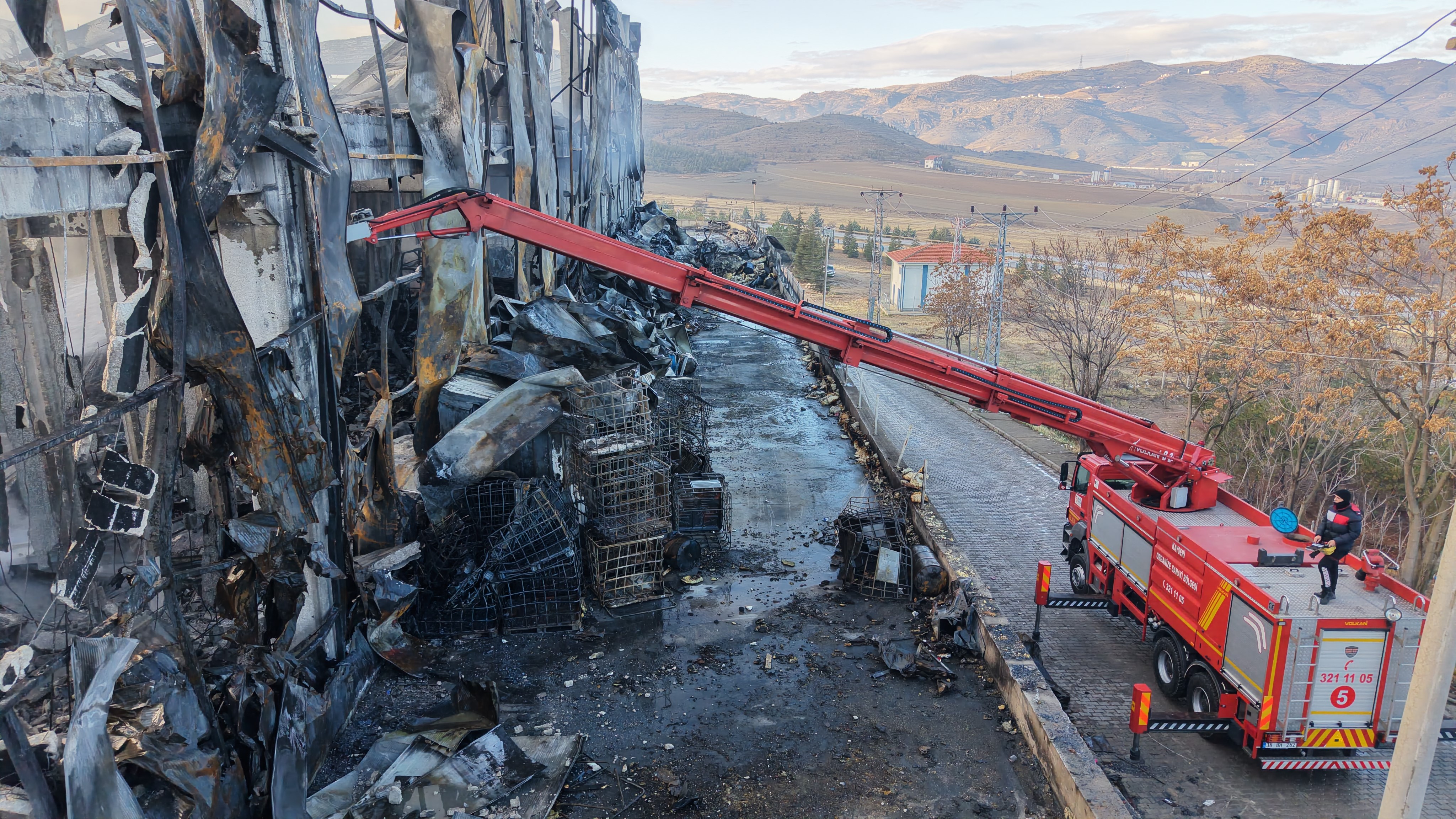 Kirikkalede Yanan Fabrikanin Son Hali 6