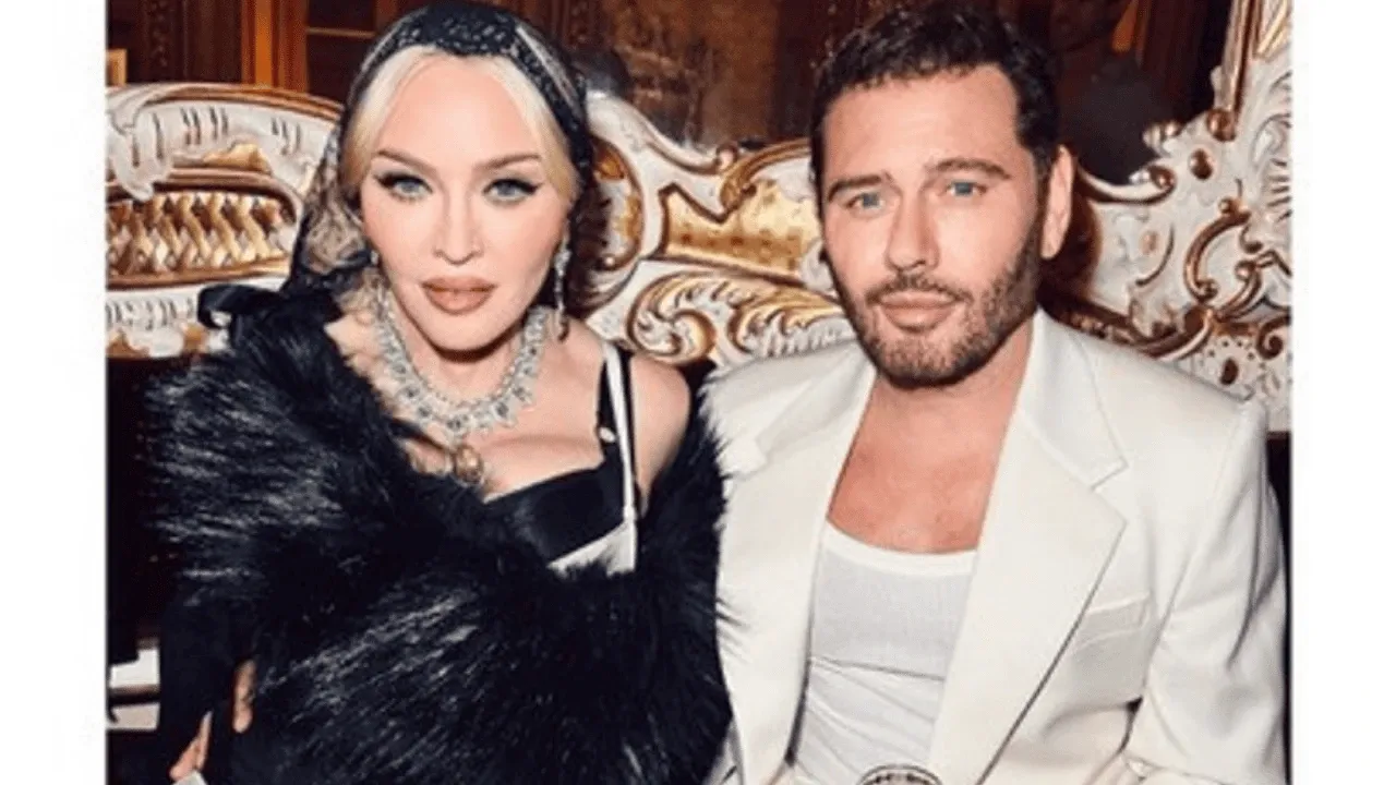 Mert Alaş Ve Madonna