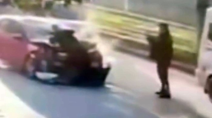 Polis Memuruna Carpip Kacti 01