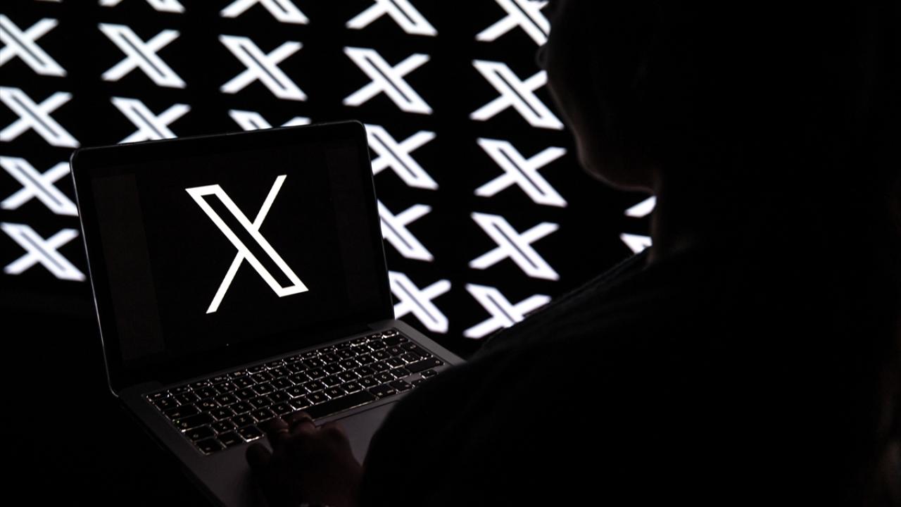 Twitter X Aa 2154511