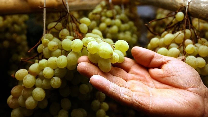 Yılbaşı Üzüm Yeme