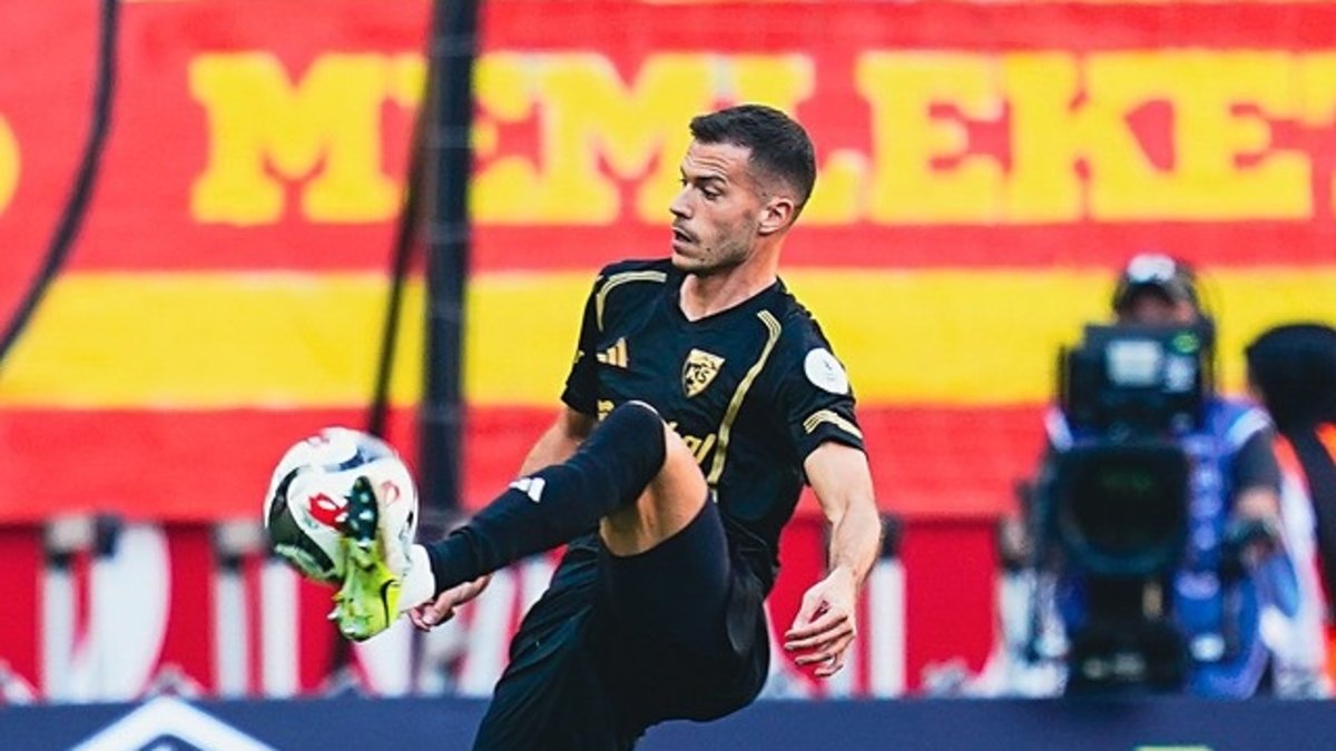 1200X675 Zecorner Kayserisporda Laszlo Benes Pfdkya Sevk Edildi 1761654581498