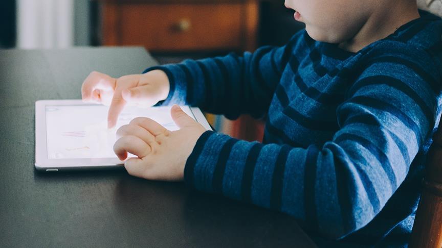 15 Yaş Altı Yasağı