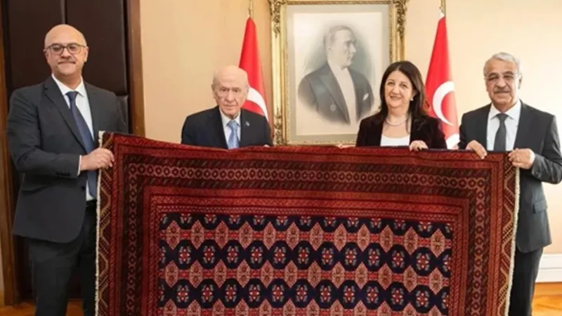 93063856 7E12 41Cb 888F 47Ee5C6A9B43