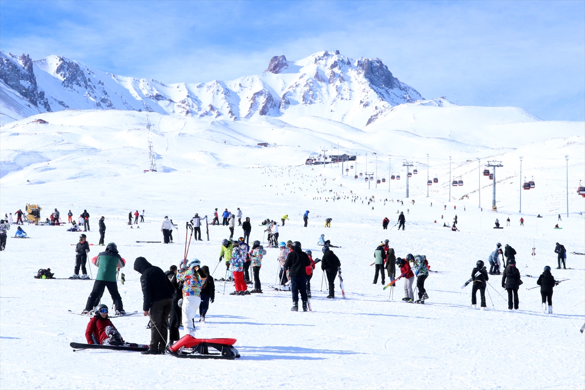 A A 20260104 40157430 40157422 E R C I Y E S T E K A Y A K S E V E R L E R G U N E S L I H A V A D A K A Y A K Y A P M A N I N K E Y F I N I C I K A R D I