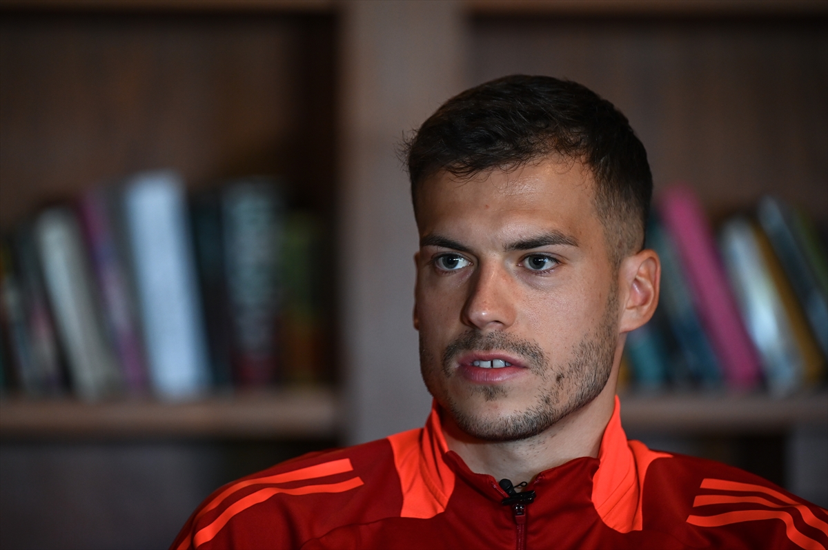 A A 20260111 40222574 40222570 K A Y S E R I S P O R L U L A S Z L O B E N E S T U R K I Y E D E I Z B I R A K M A K I S T I Y O R