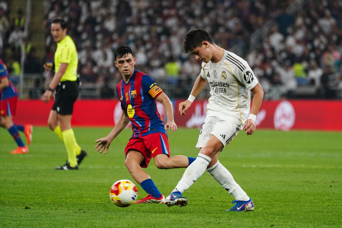 A A 20260111 40228475 40228472 I S P A N Y A S U P E R K U P A S I N I R E A L M A D R I D I 32 Y E N E N B A R C E L O N A K A Z A N D I