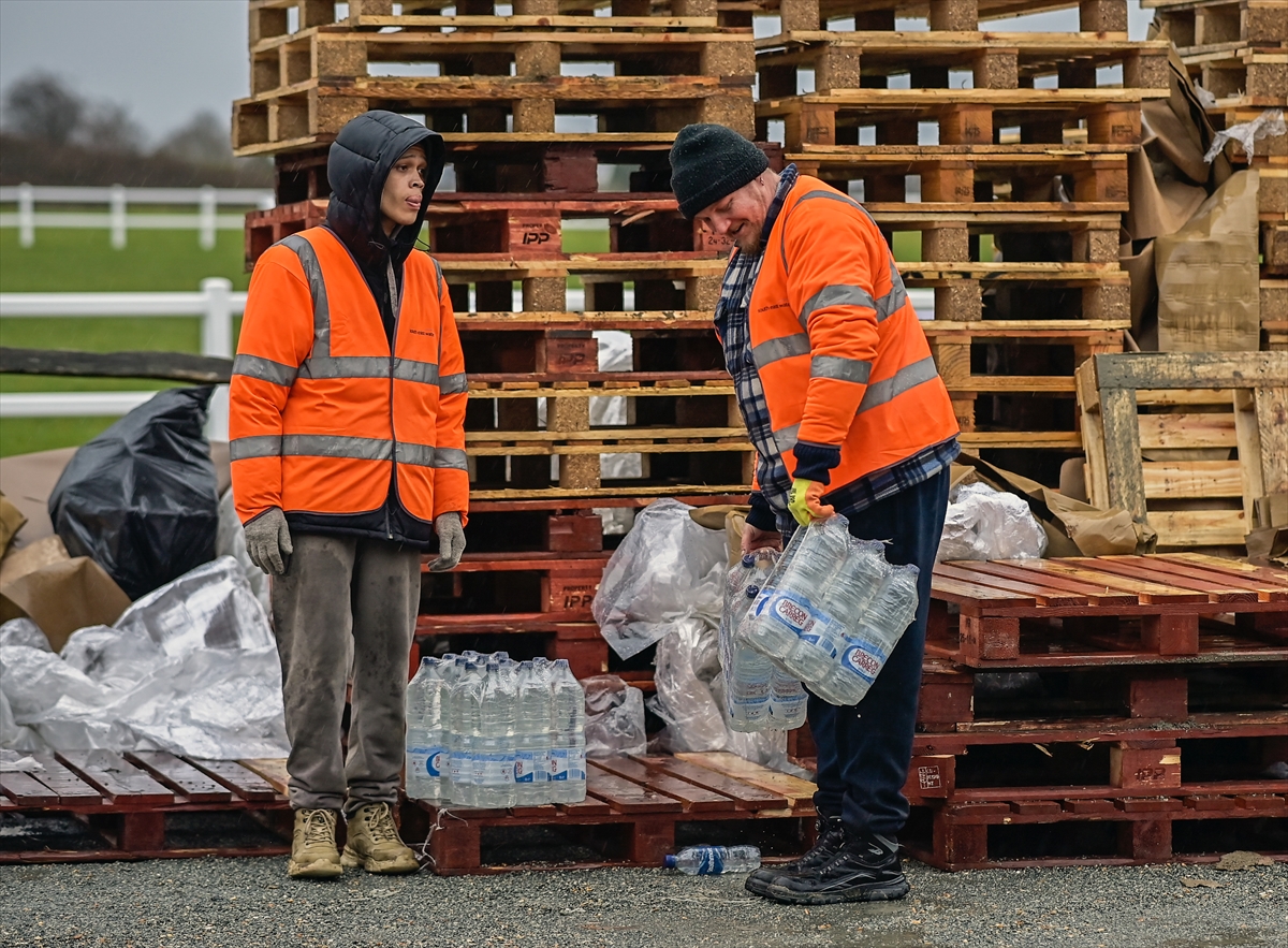 A A 20260115 40261276 40261254 I N G I L T E R E D E S U K E S I N T I S I H A Y A T I O L U M S U Z E T K I L I Y O R