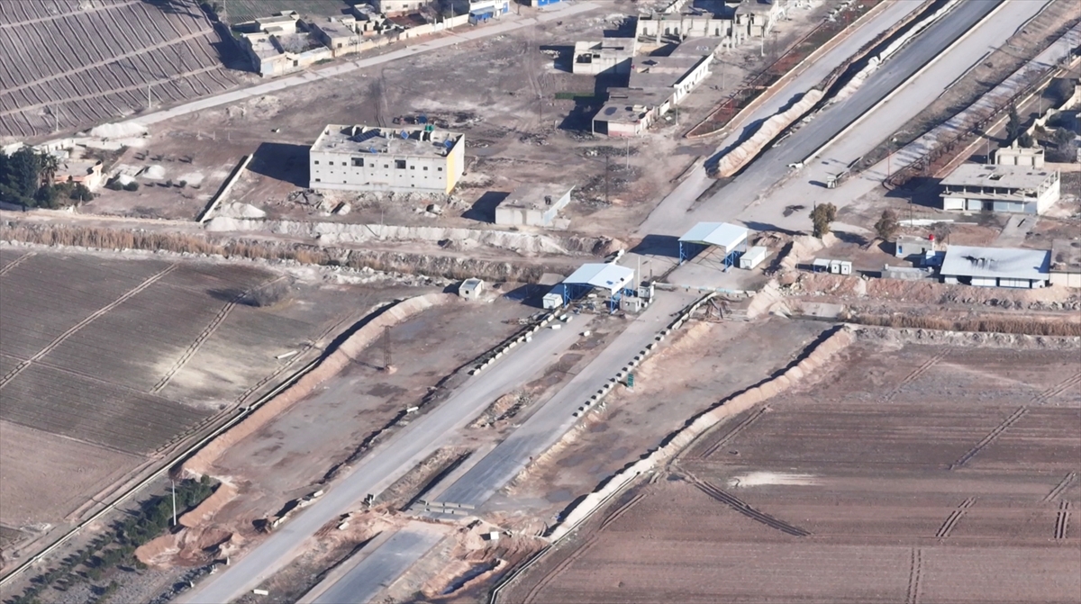 A A 20260116 40275361 40275360 A A S U R I Y E D E T E R O R O R G U T U Y P G S D G N I N I S G A L I A L T I N D A K I D E Y R H A F I R I H A V A D A N G O R U N T U L E D I