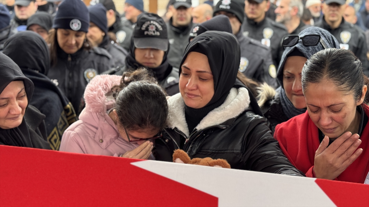 A A 20260121 40323576 40323573 A Y D I N D A Y A S A M I N I Y I T I R E N G A Z I E M E K L I P O L I S I N C E N A Z E S I K O N Y A D A T O P R A G A V E R I L D I