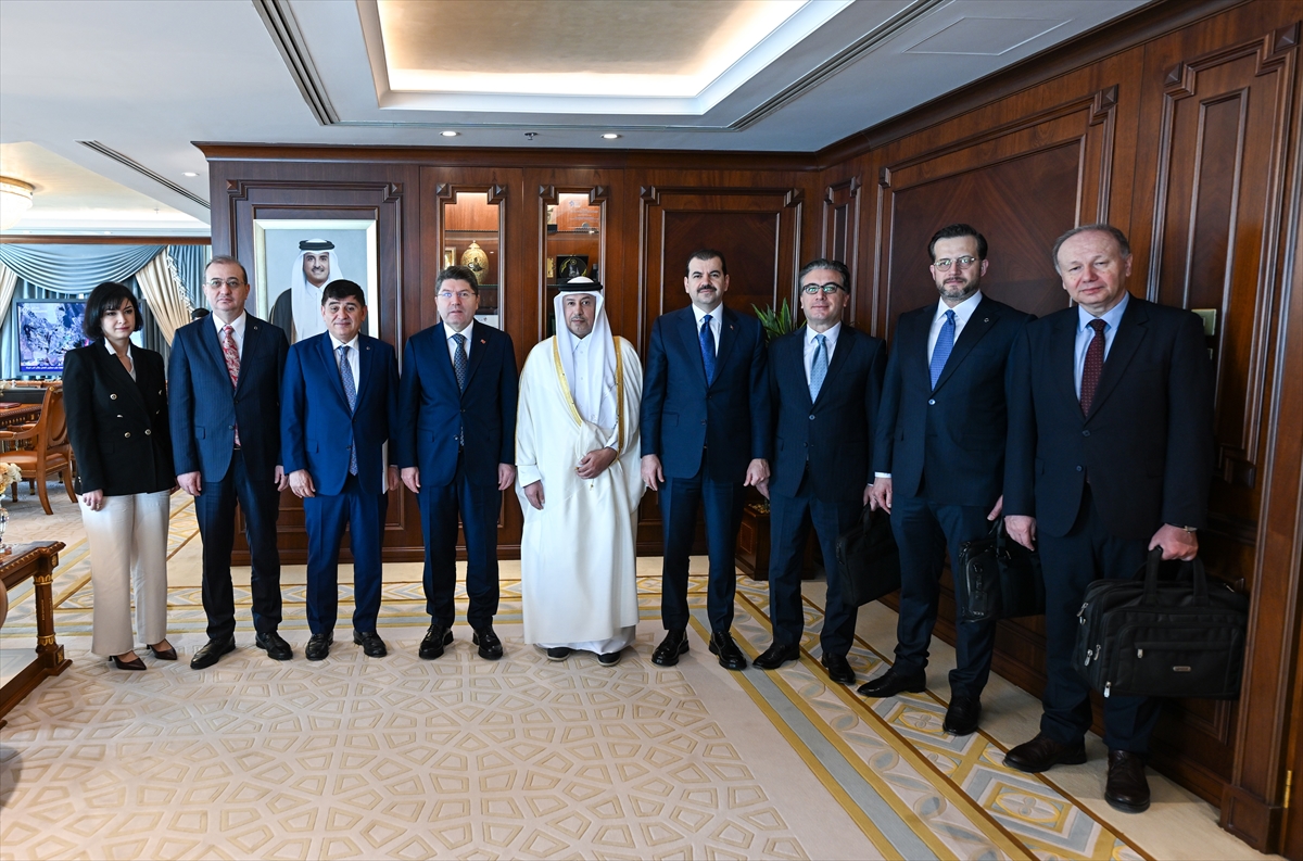 Adalet Bakani Tunc Katarda 2