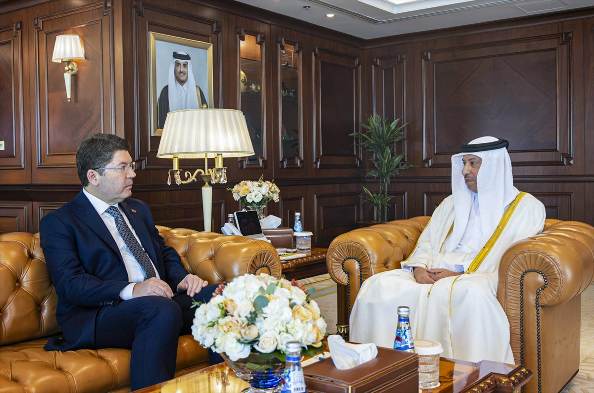 Adalet Bakani Tunc Katarda 3