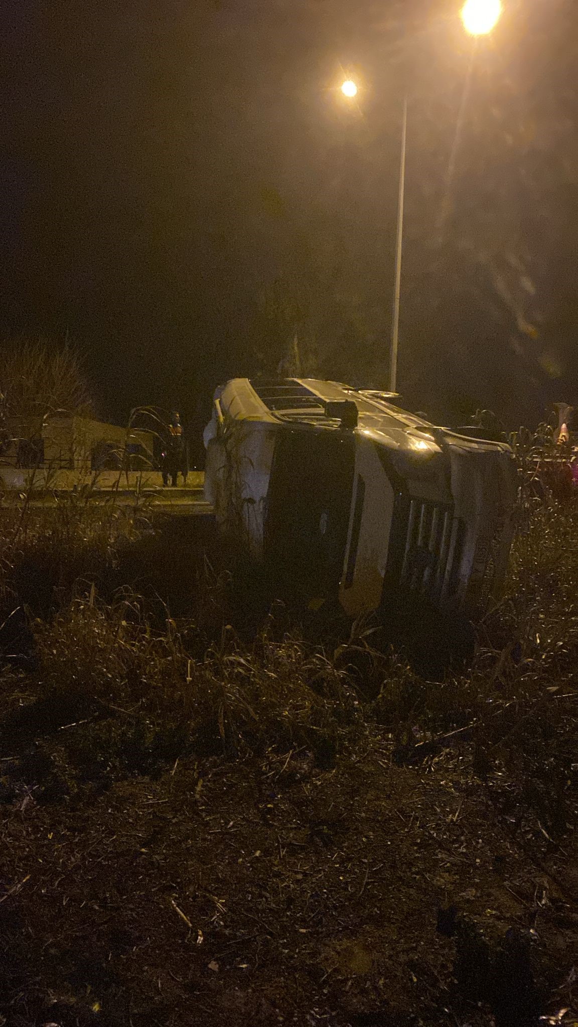 Adana'da Fabrika Işçilerini Taşıyan Minibüs Devrildi 13 Yaralı 3