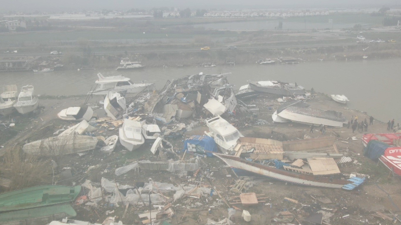 Antalyada Hortum Felaketi Milyonluk Yatlar Havada Ucustu 2