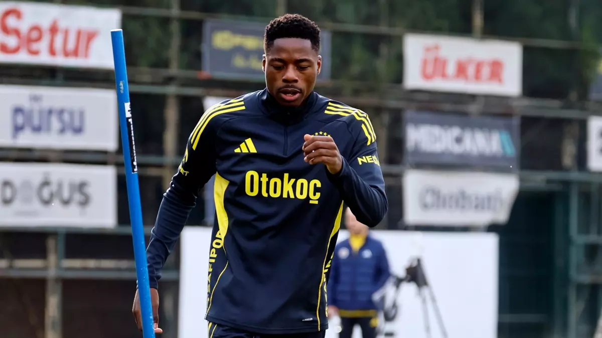 Anthony Musaba Fenerbahce 927 2 41