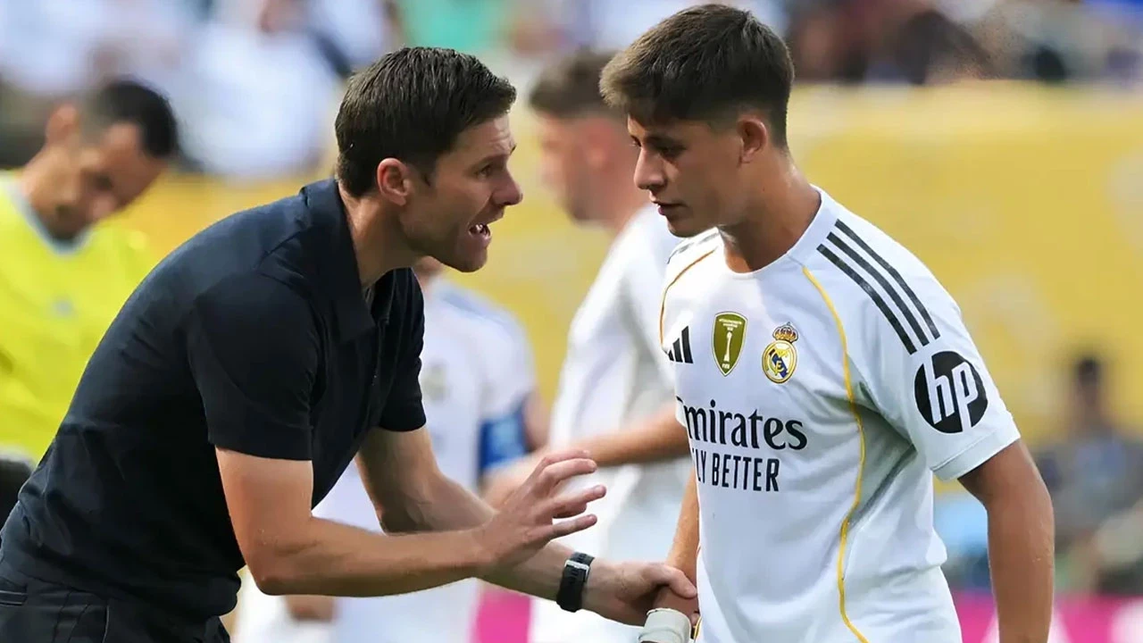 Arda Gulerden Xabi Alonsoya Duygusal Veda 3Icp