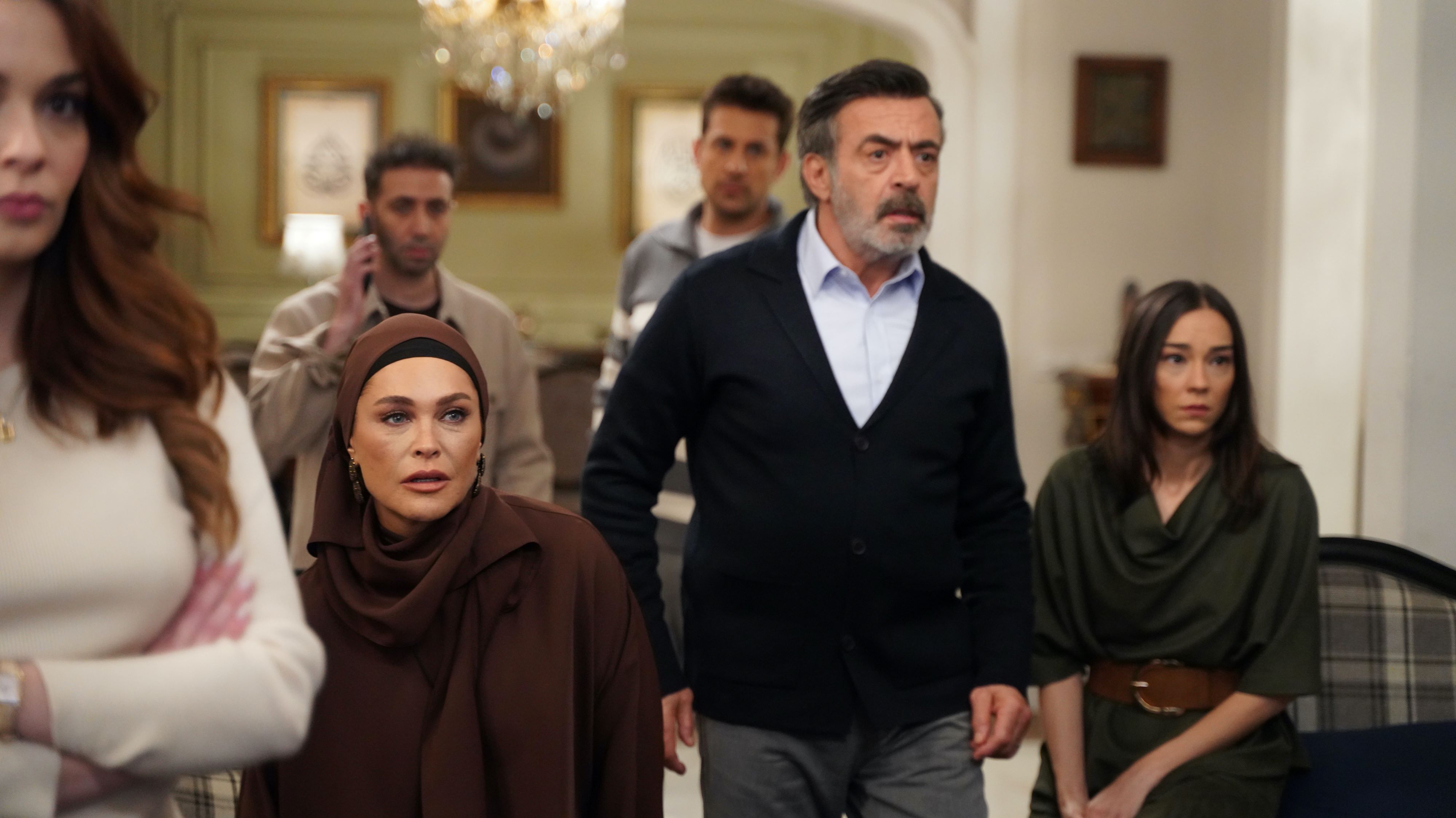 Ayni Yağmur Altinda (6)