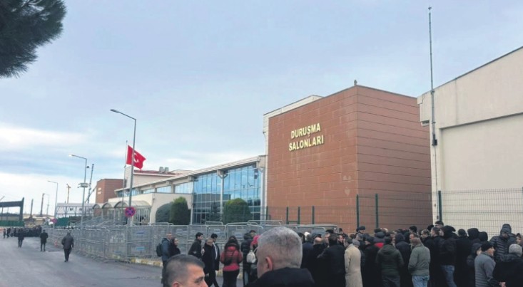 Azi̇zi̇hsanaktasdd (2)