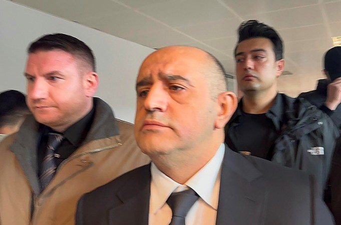 Azi̇zi̇hsanaktasdd (3)