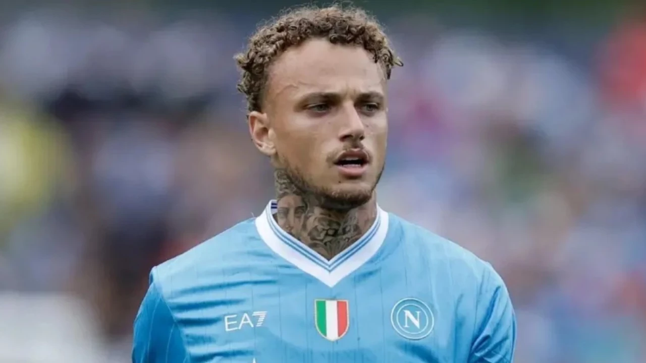 Besiktas Altyapisinda Oynamisti Galatasaray Noa Langi Aslan Yapiyor Gloi