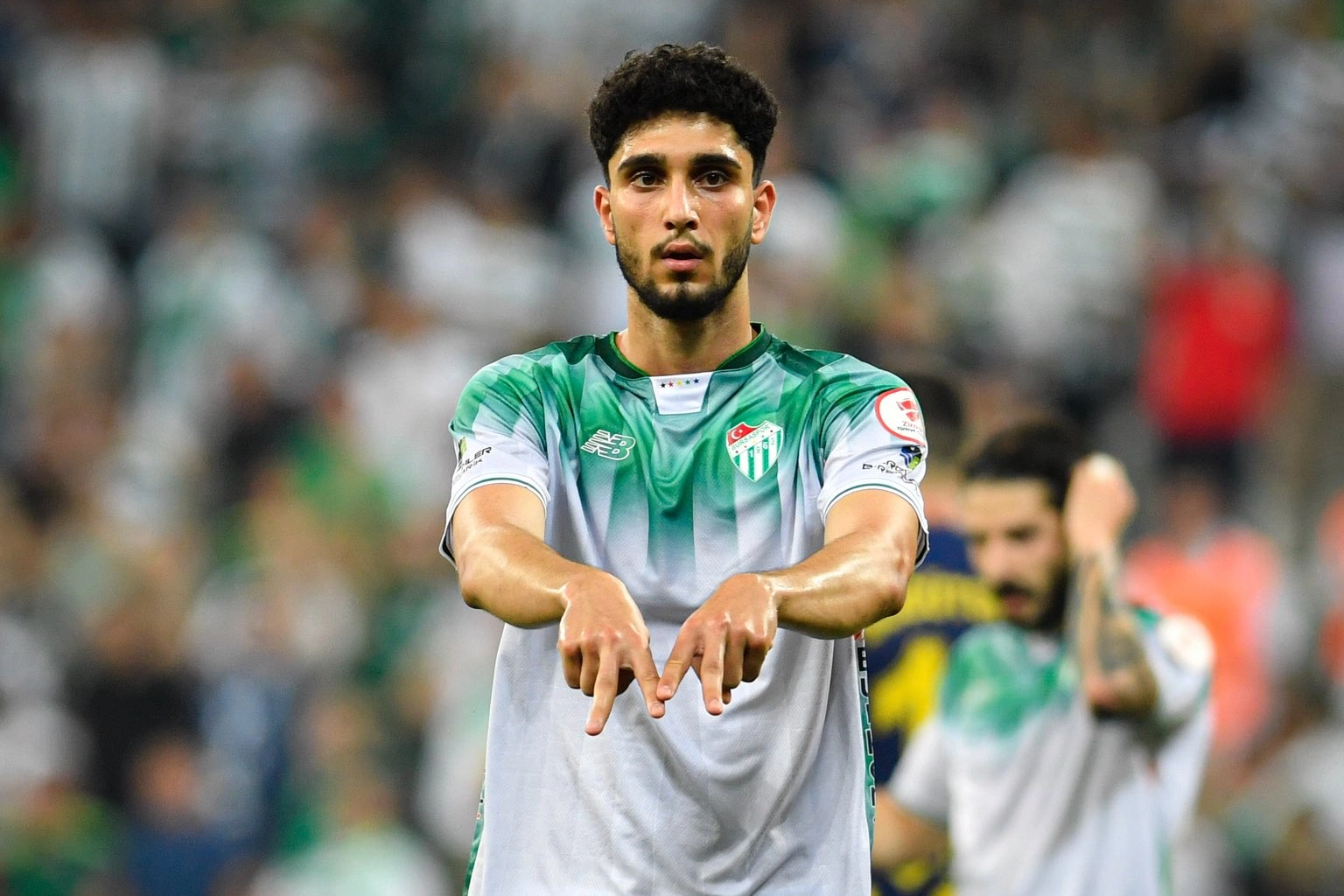 Bursaspor La Yollari Ayrilan Emrehan Gedikli Den Aciklama 1768813472 34 Large