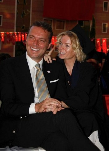 C E M U Z A N A L A R A K O Ç İ B E Y6565