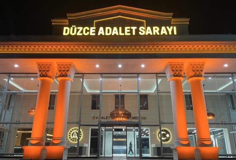 D Ü Z E C E A D A L E T S A R A Y I6565+