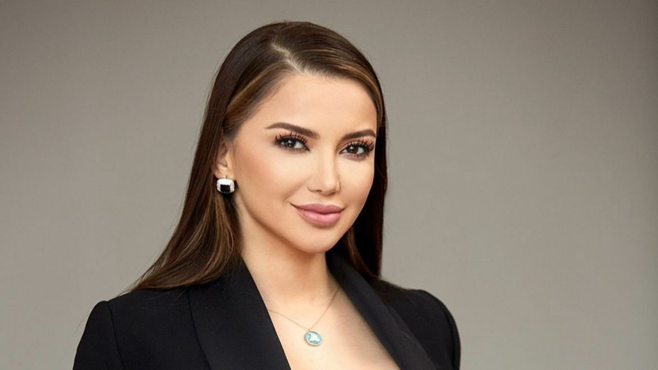 Esra Ezmei Kaç Yaşında