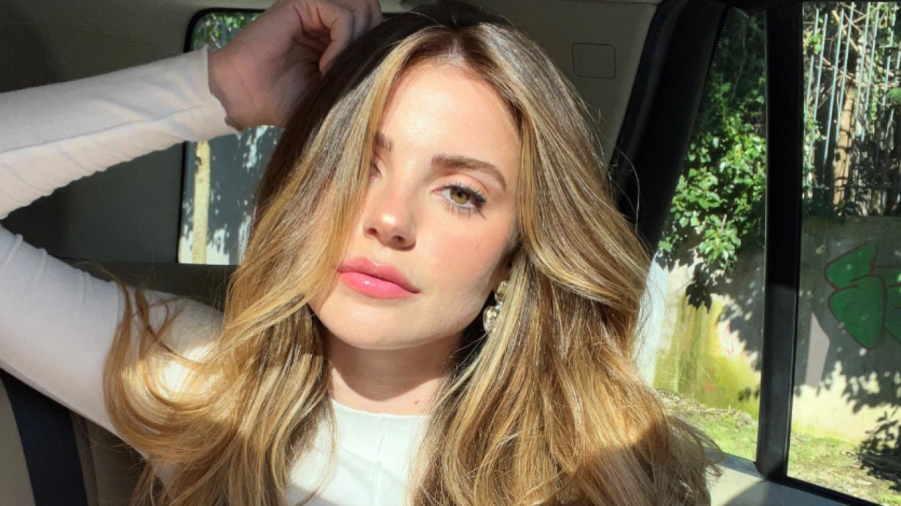 Ezgi Eyüboğlu Kimdir