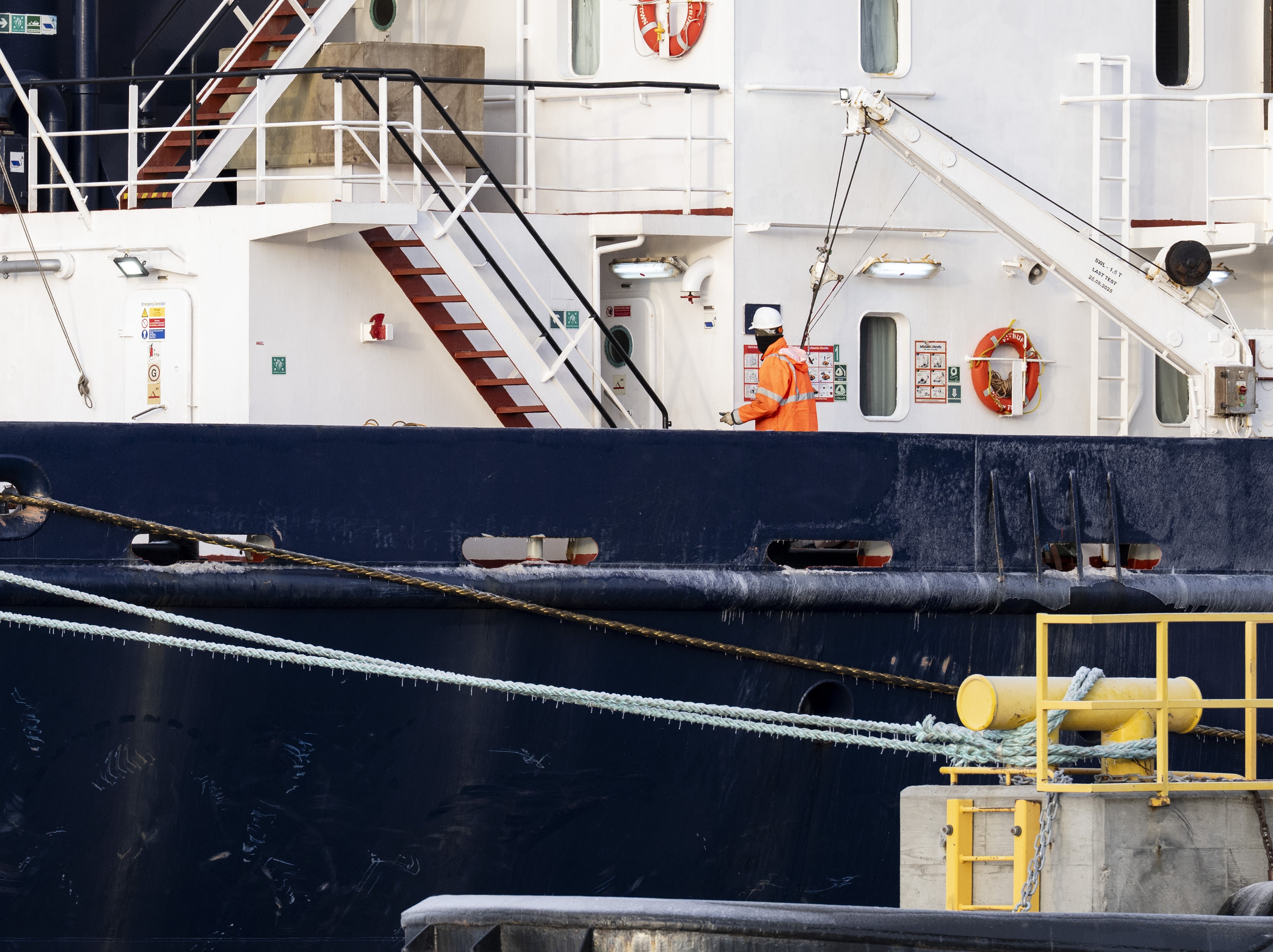 Finlandiyanin Su Alti Kablolarina Sabotaj Bir Gemiye El Koyuldu (2)