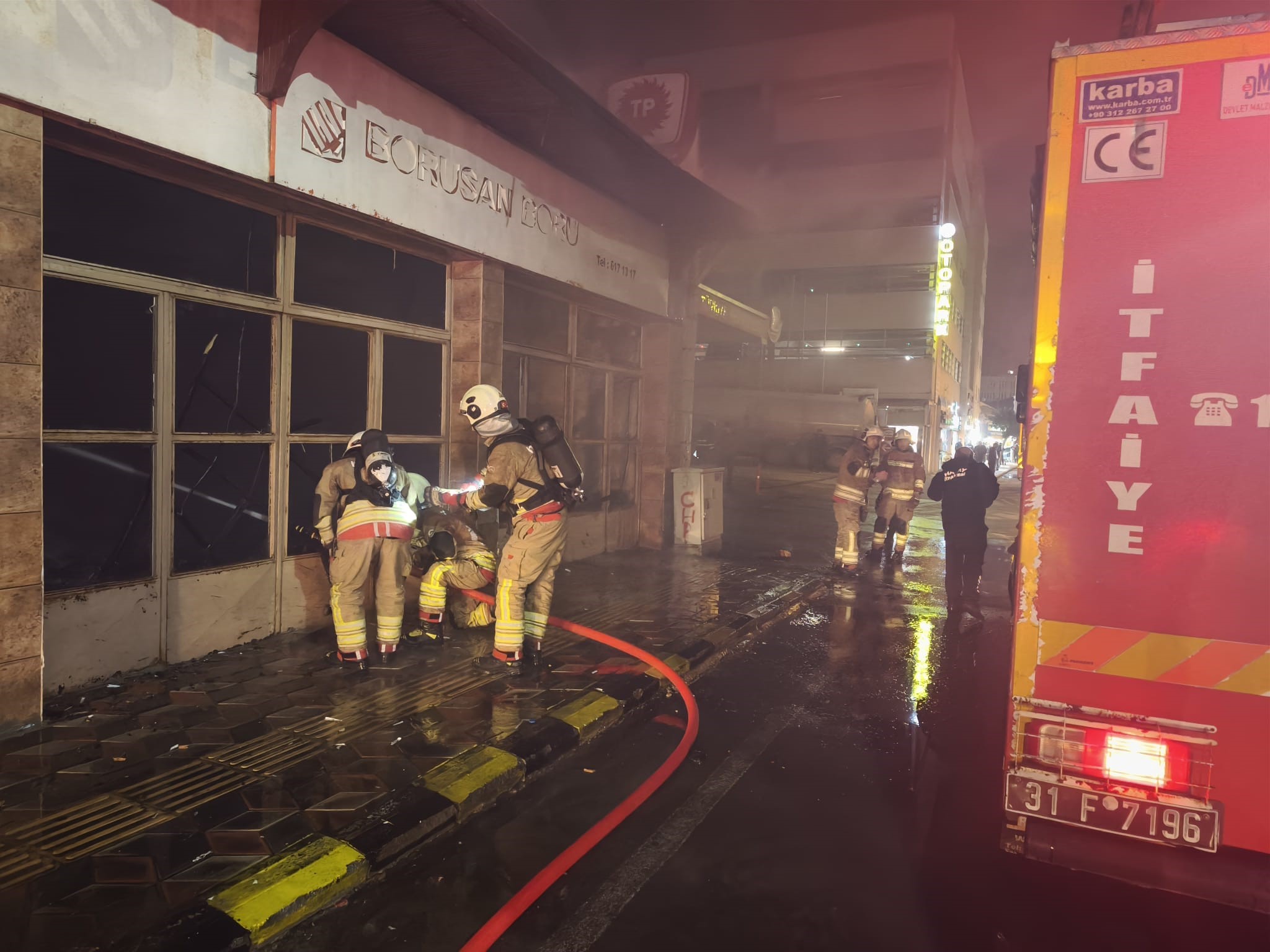 Hatayda Akaryakit Istasyonunun Yaninda Yangin (2)