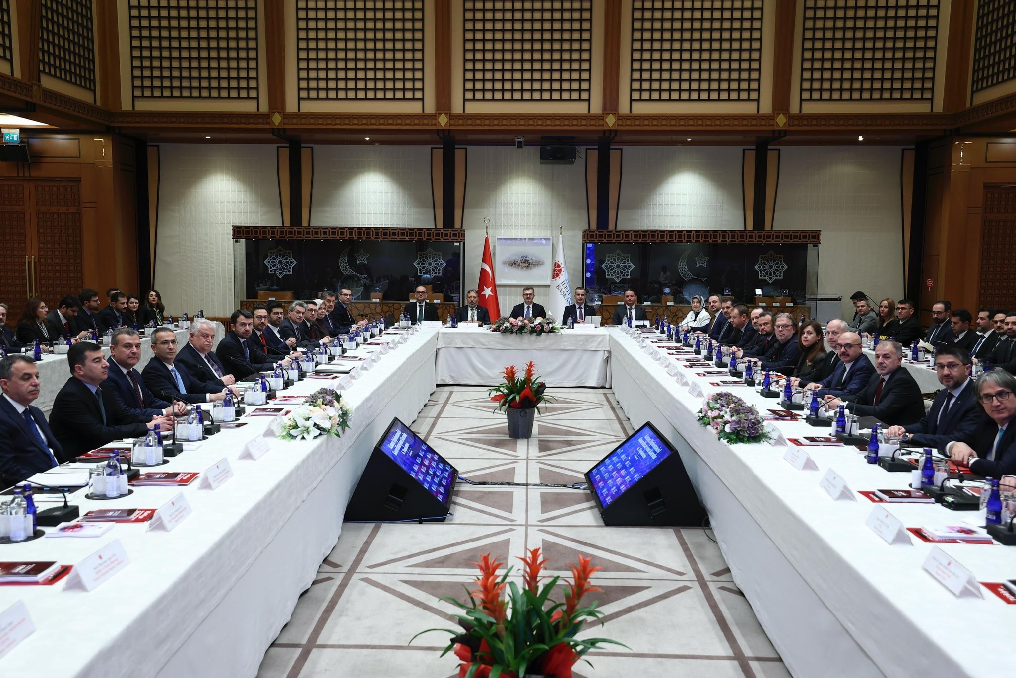 İletişim Başkanı Duran Kamu Diplomasisi Iletişimin Silah Gibi Kullanıldığı Bir Çağda Çok Kritik