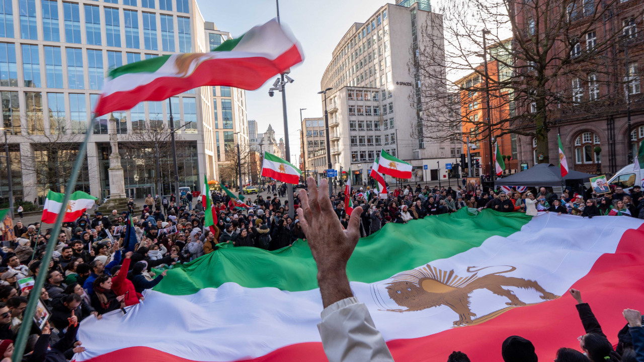 Iranin Parcali Muhalefeti Kimlerden Olusuyor Mnvq