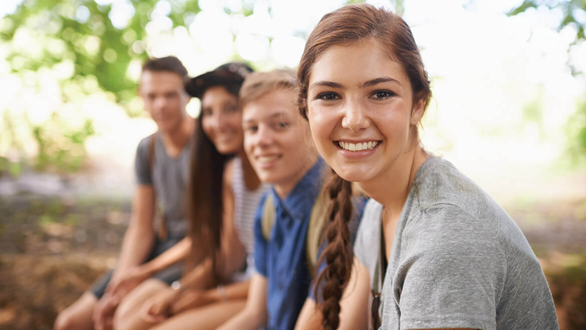 Iyi Arkadas Cevresi Bagimliliklardan Uzak Tutar B