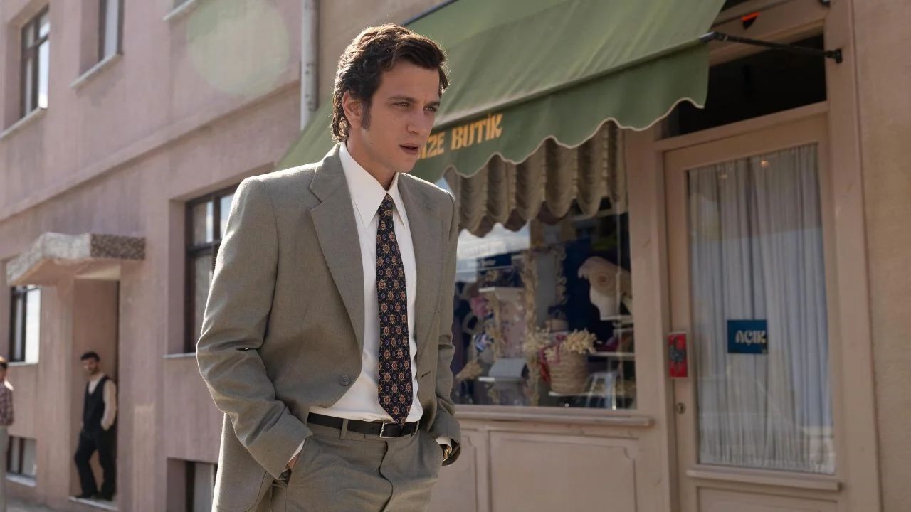 Masumiyet Müzesi Konusu Ne