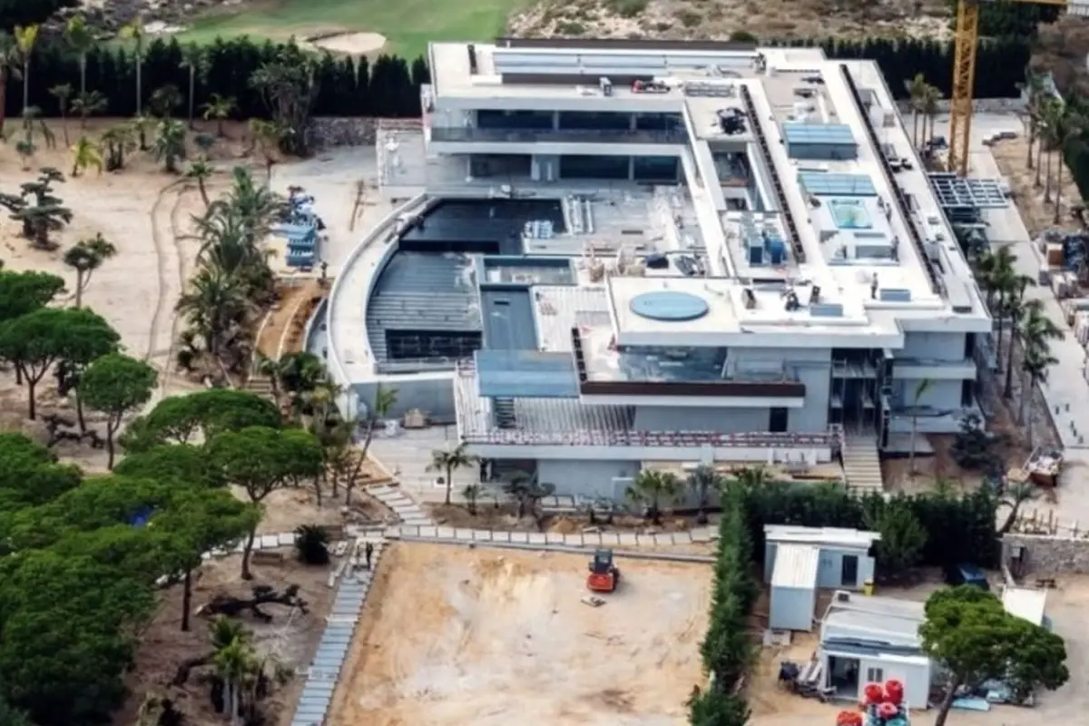 Musluklari Altindan Dunyaca Unlu Ismin Tasinmayi 19460831 2798 Amp