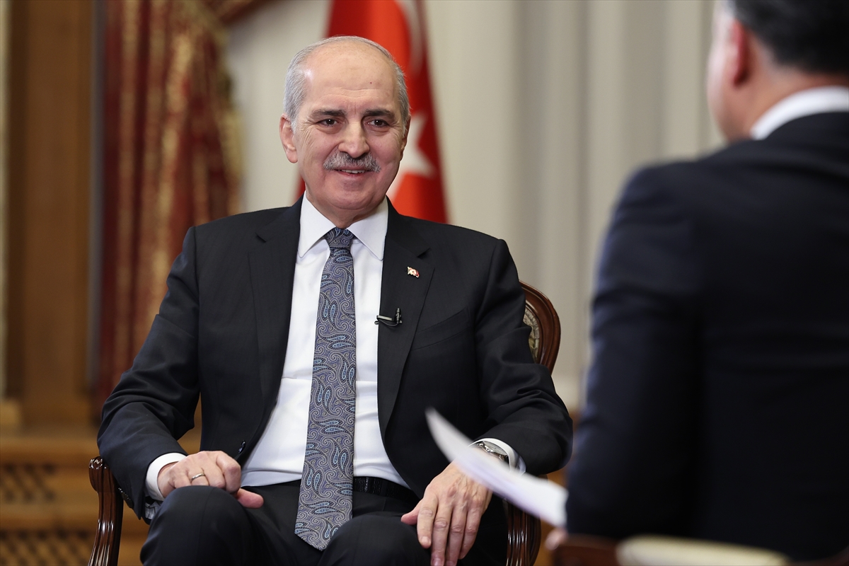 Numan Kurtulmuş Foto (1)