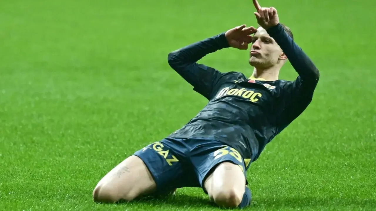 Sebastian Szymanski Fransa Yolunda