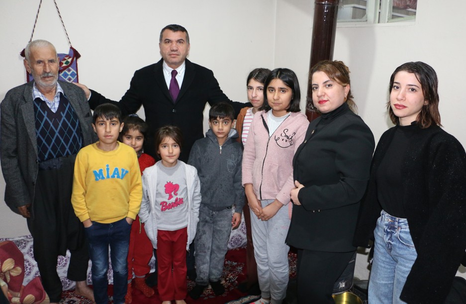 Surlucocuklardanbahceli̇yetesekkür678 (2)