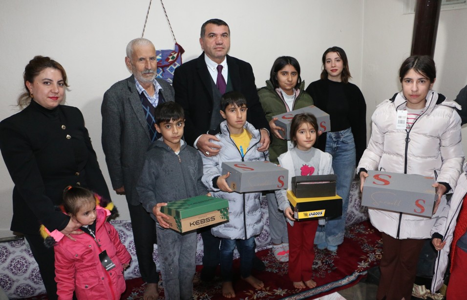 Surlucocuklardanbahceli̇yetesekkür678 (3)