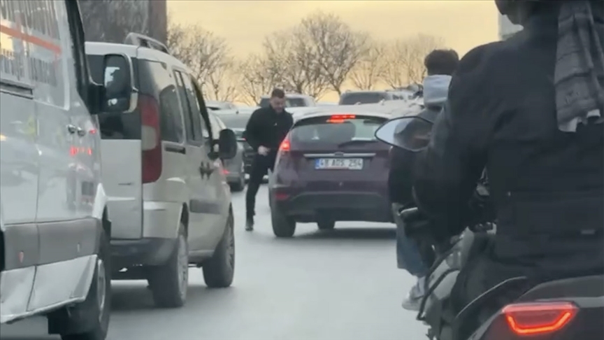 Thumbs B C 6A8C827E0B2Da1F1F4D475D6Baa45100