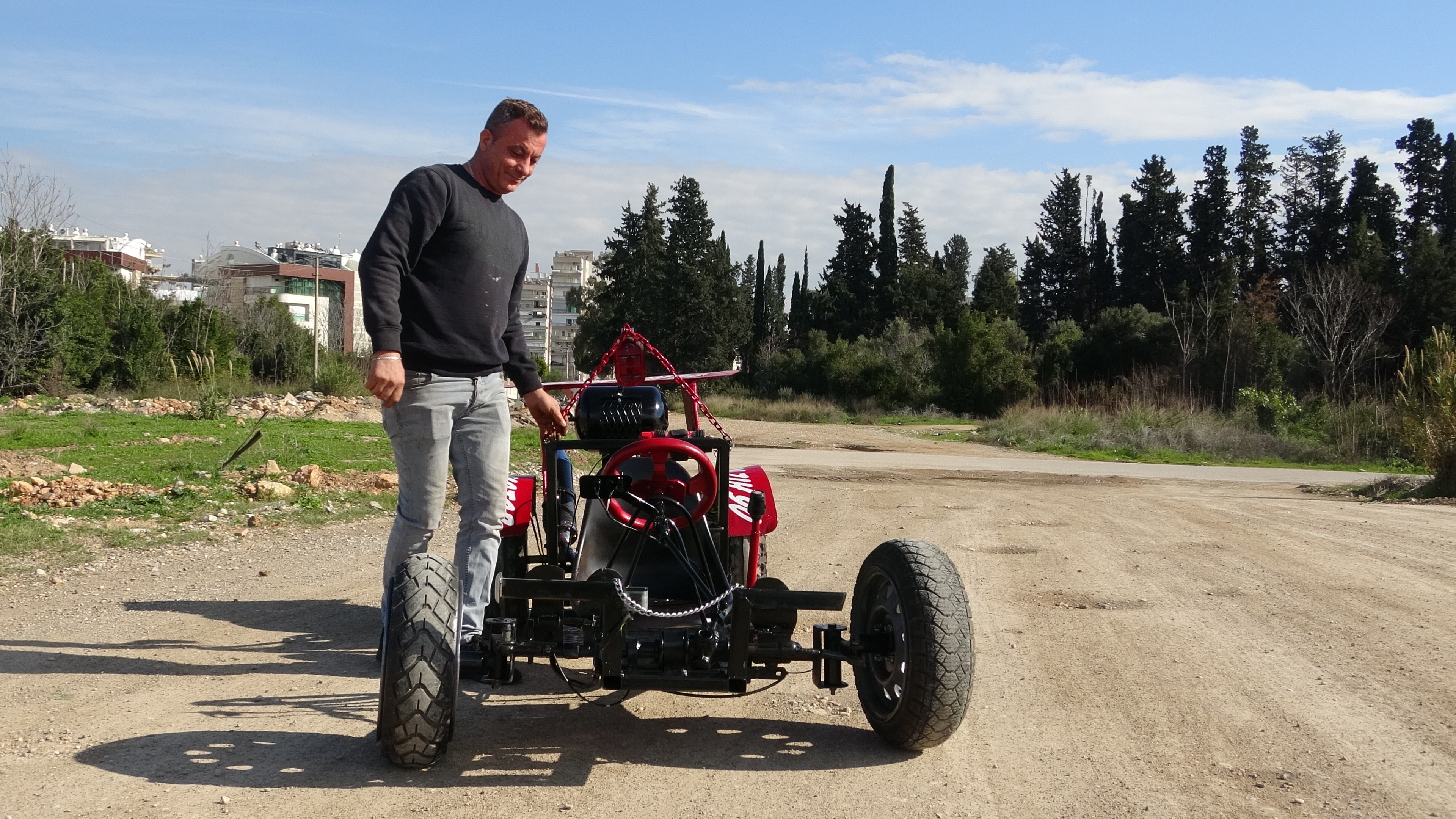 Yapamazsin Demislerdi Antalyali Tamirci Hurdalardan Araba Uretti 4