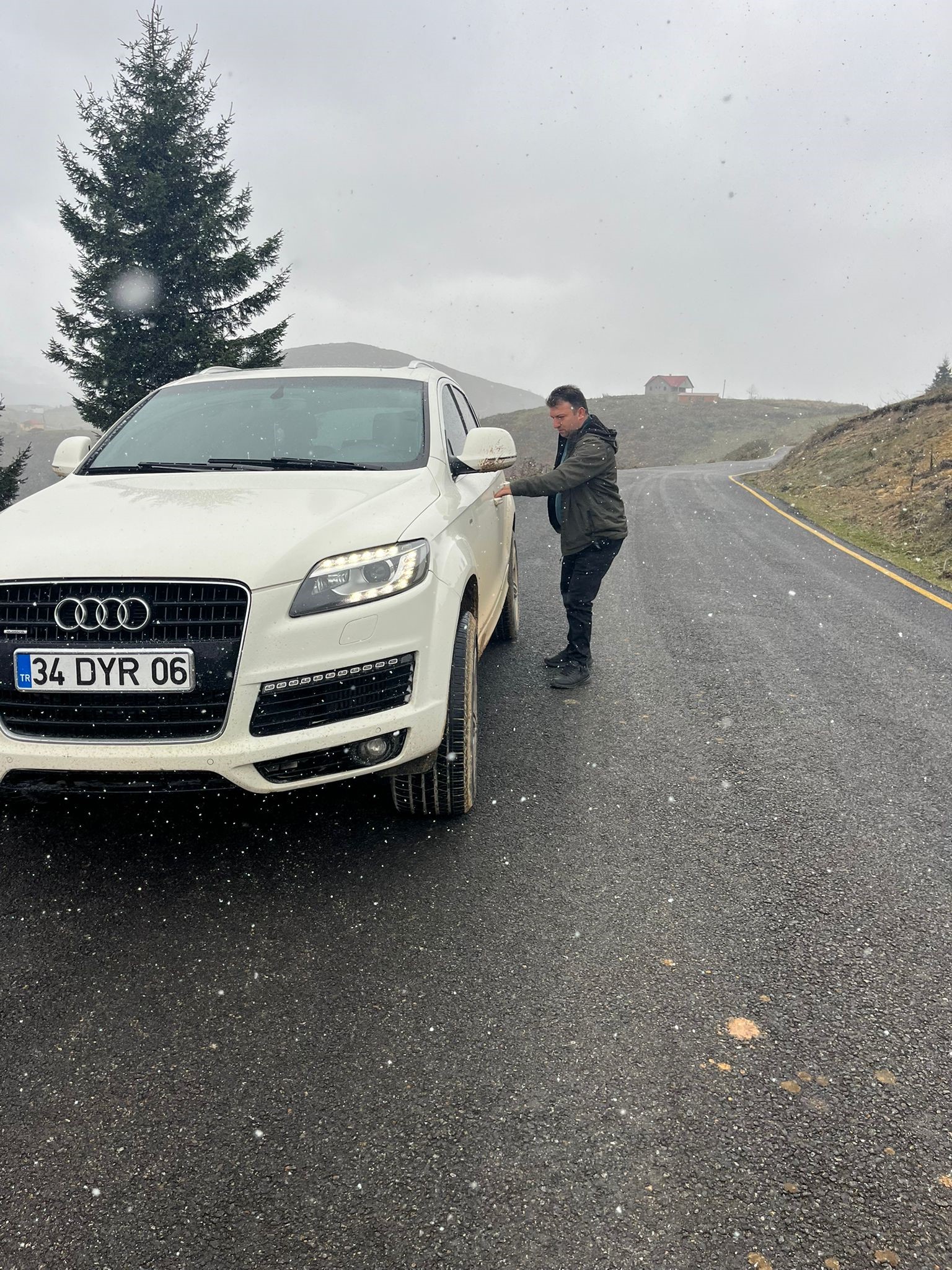 19 Kez Sorunsuz Satılan Lüks Cipe Polis Çevirmesinde 'Gümrük' Şoku! (1)