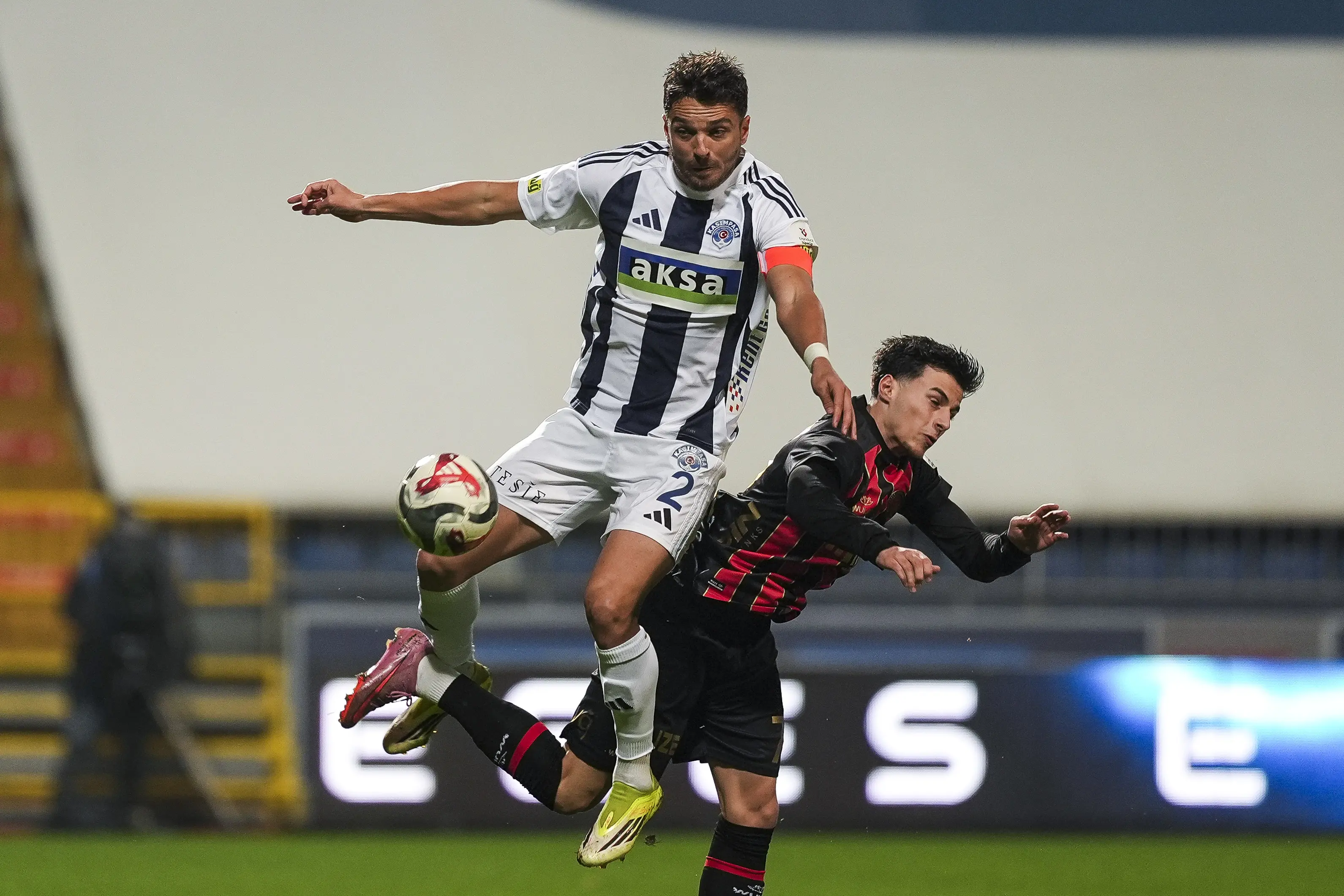 A A 20260216 40573987 40573985 K A S I M P A S A M I S I R L I C O M T R F A T I H K A R A G U M R U K 128728