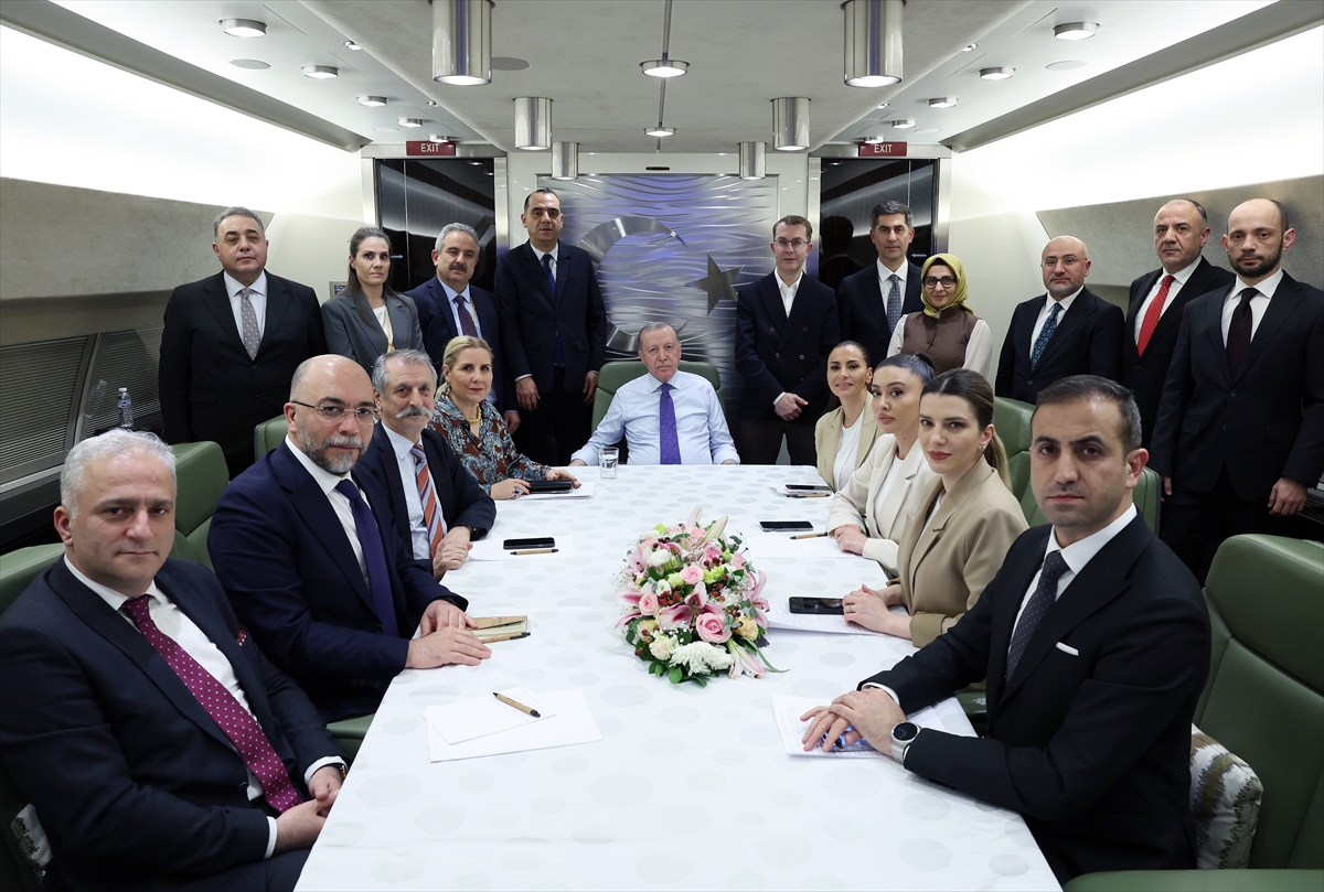 A A 20260218 40594389 40594388 C U M H U R B A S K A N I E R D O G A N E T I Y O P Y A Z I Y A R E T I D O N U S U U C A K T A G A Z E T E C I L E R I N S O R U L A R I N I Y A N I T L A D I