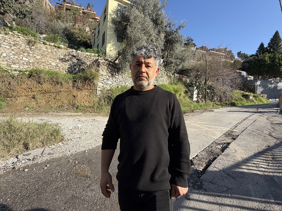 Alanya'da Korkutan Heyelan Kamerada Evler Boşaltıldı