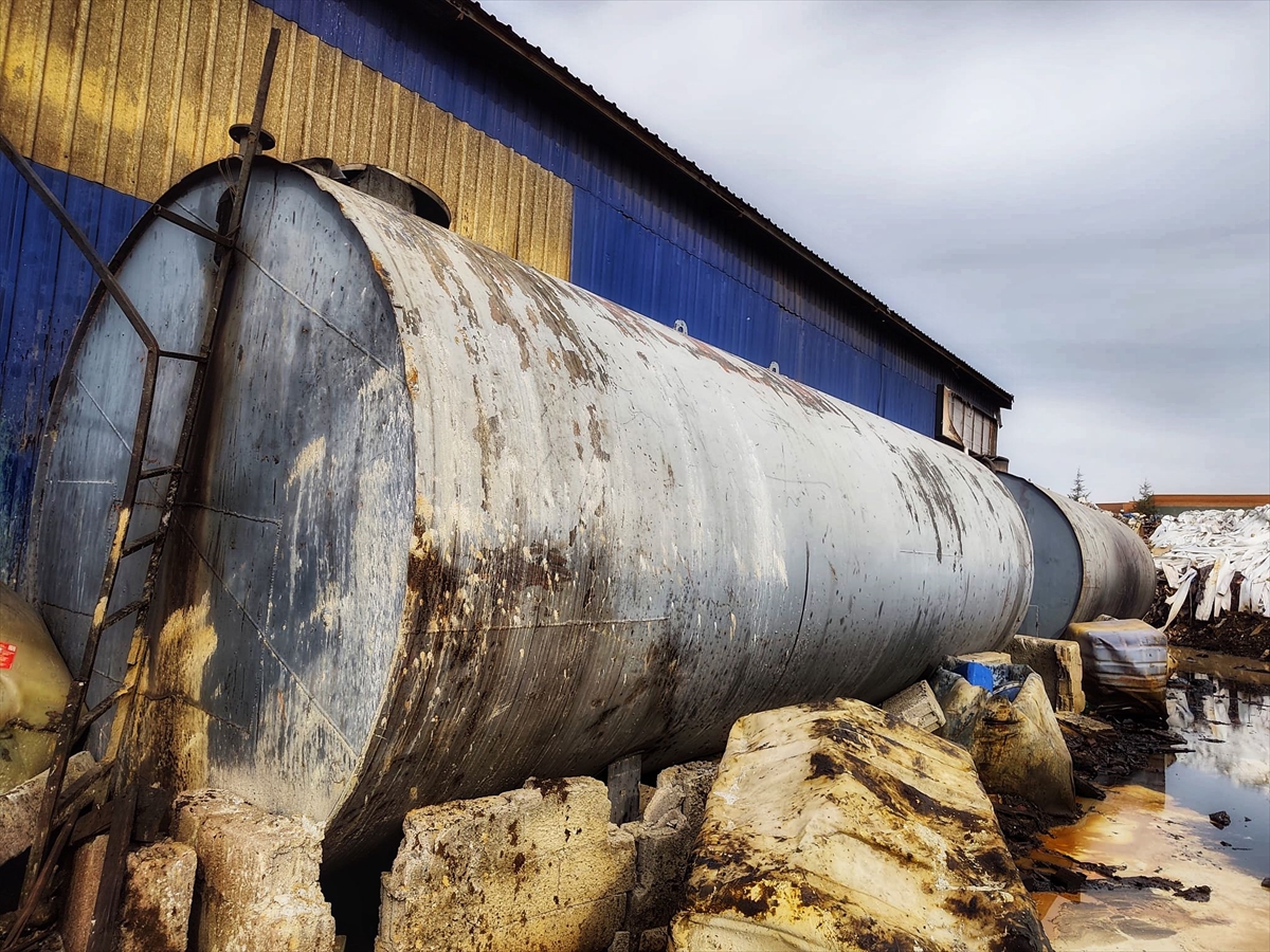 Ankara Tarihinin En Büyüğü Geri Dönüşüm Fabrikasından 1 Milyon Litre Kaçak Akaryakıt Çıktı (3)