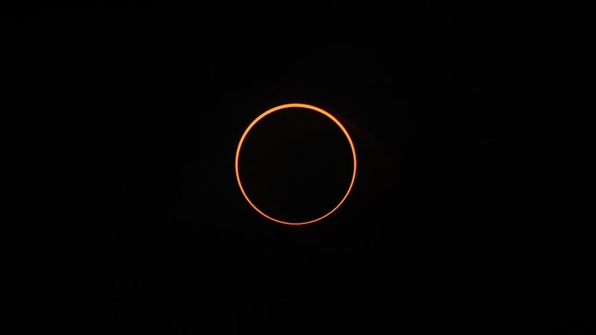 Ateş Çemberi Güneş Tutulması